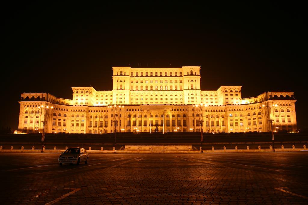 Color Apartments Franceza St Bucarest Extérieur photo
