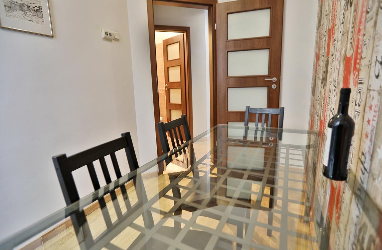 Color Apartments Franceza St Bucarest Extérieur photo